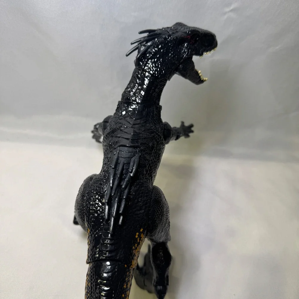 Jurassic World‎ Dino Trackers Indoraptor Track 'N Attack Dinosaur Lights n Sound